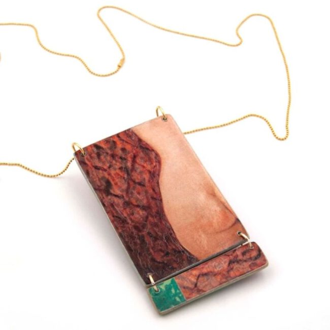 Collar Desvistiéndose - Imagen 4