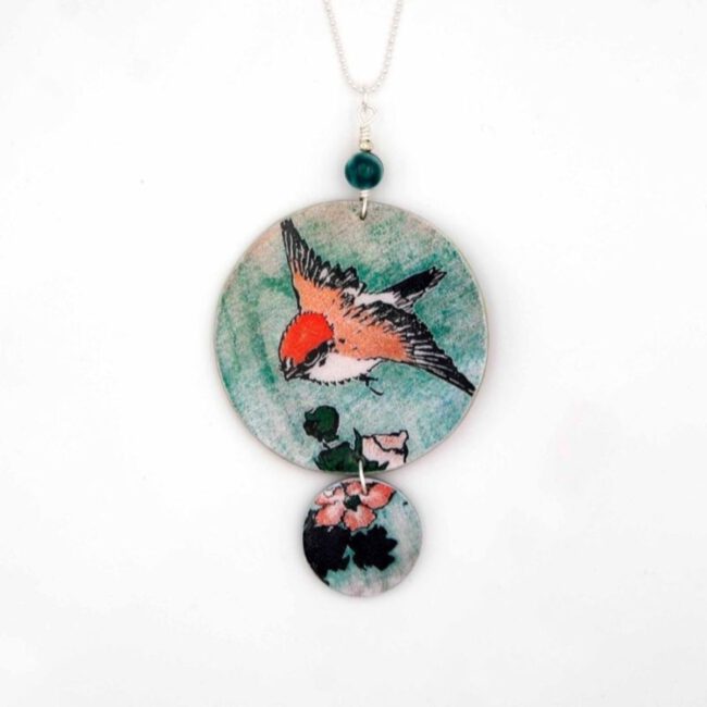Collar Suzume