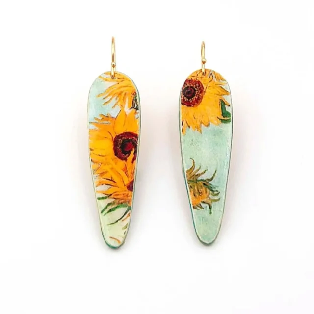 ¡FELIZ VERANO! 🌻🌞

#azulañil #joyassostenibles #joyeriaecologica #joyashechasamano #diseñoandaluz #pendientesalegres #pendientescomodos #joyasdepapel  #joyasconarte #joyasonline #veranoazul